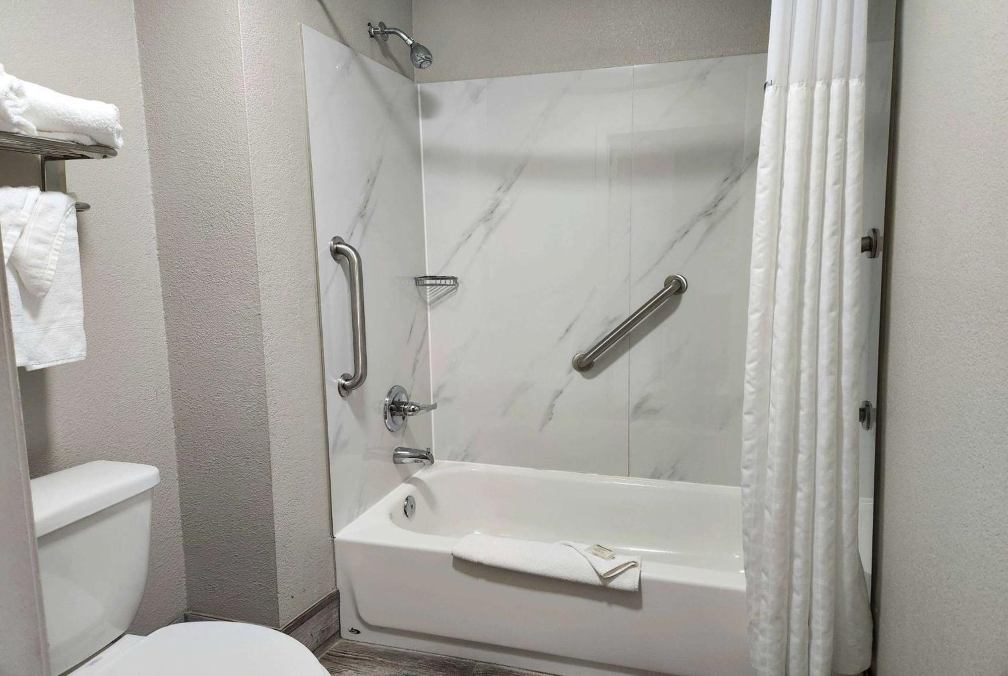 Days By Wyndham Monroe, Louisiana Motel 2*